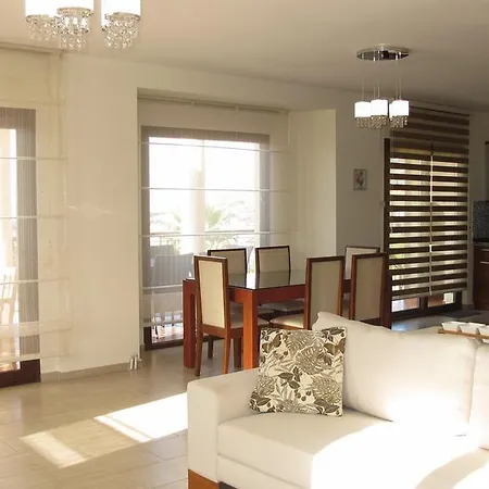 וילה La Maison 2