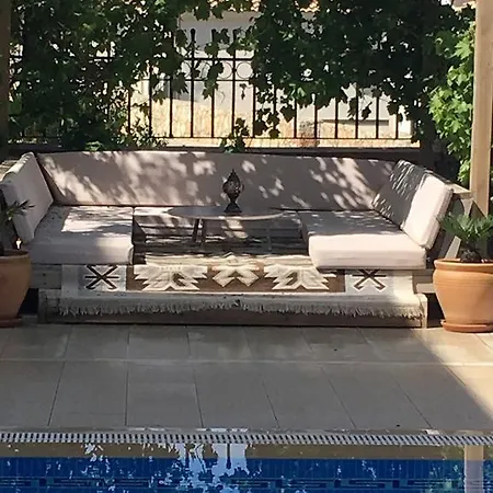 La Maison 2 *